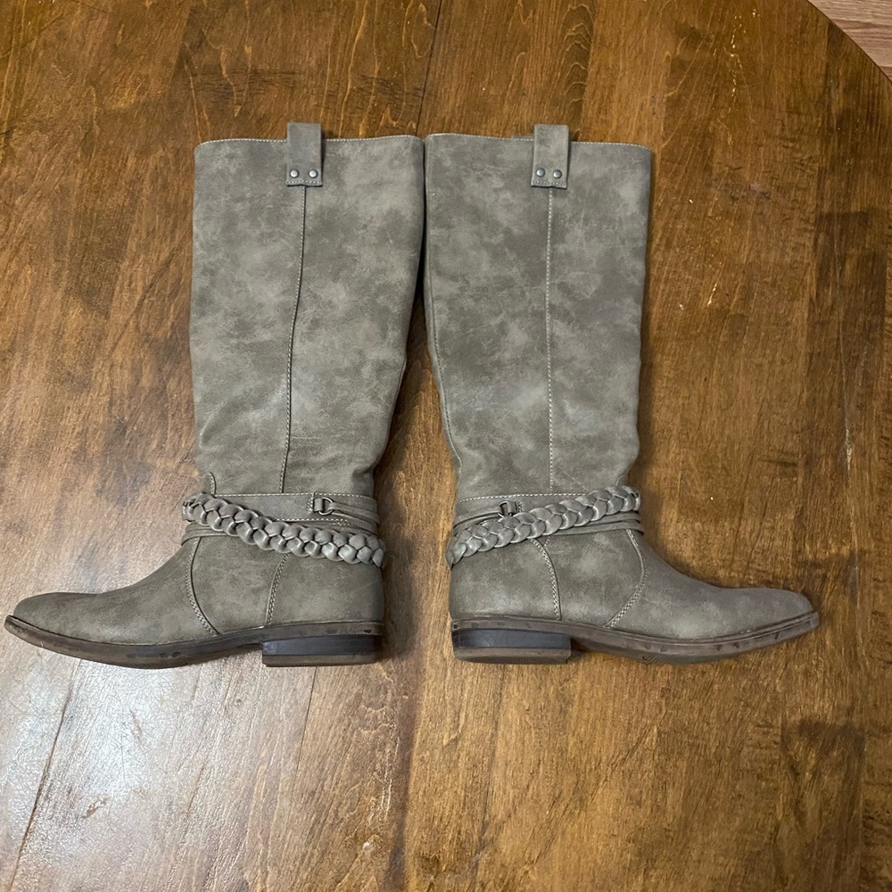 Boots